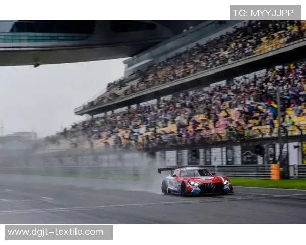 日本与伦比亚400米赛道对决精彩瞬间回顾与分析